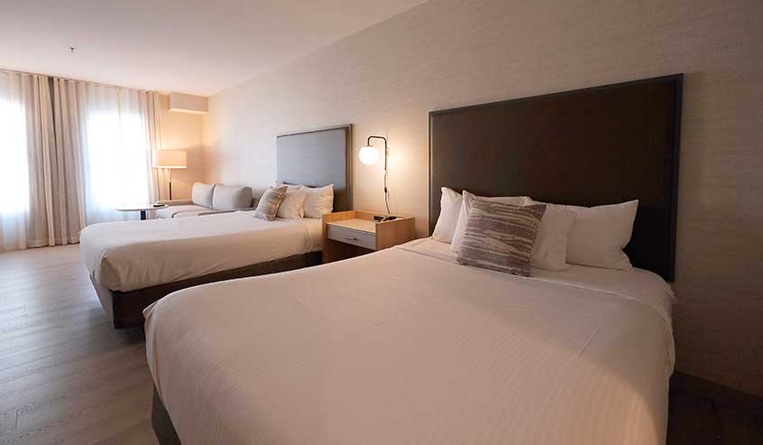 deluxe-room-opt deluxe-room-opt