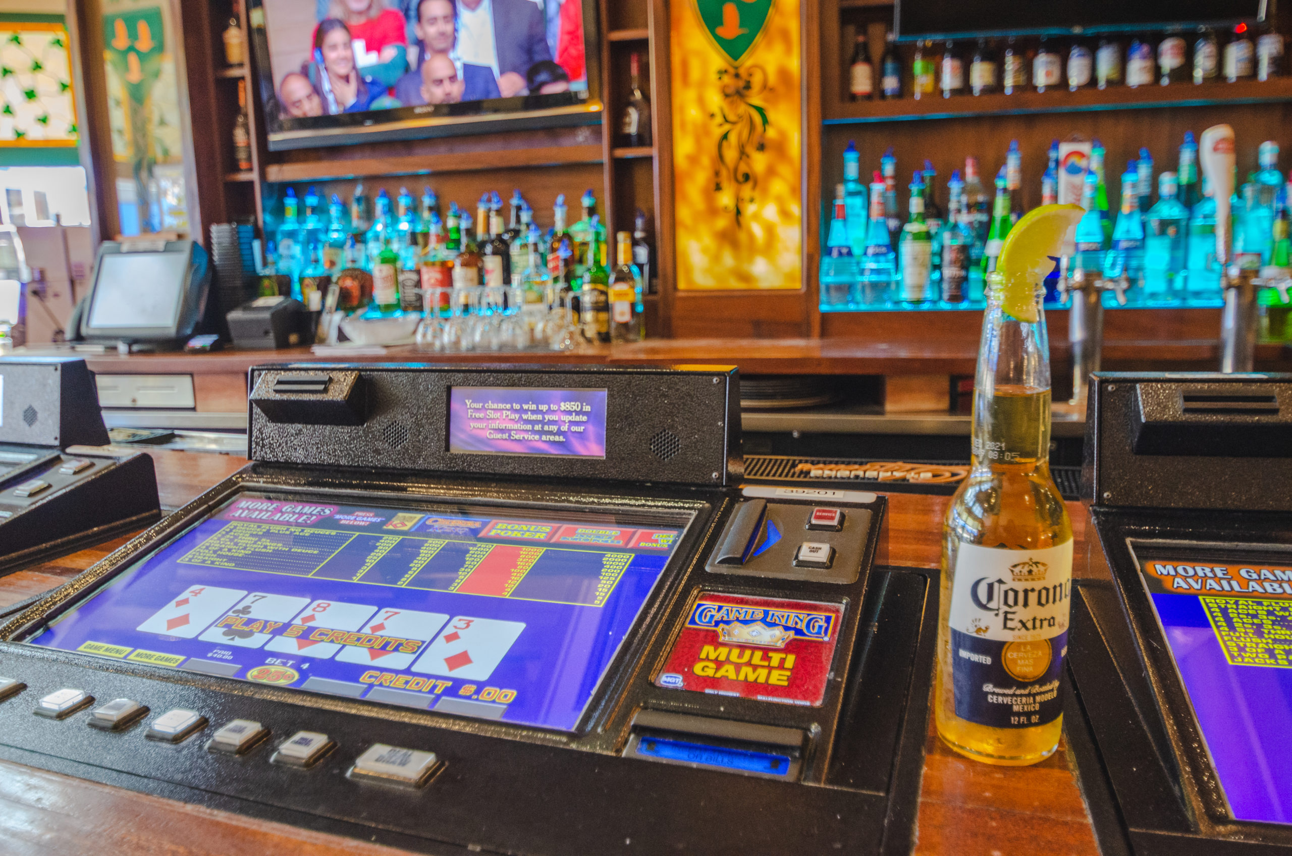 DSC_7854 mcgills bar corona DSC_7854 mcgills bar corona